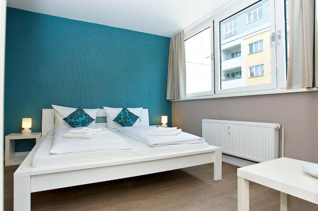 Apartmenthouse Berlin - Am Gorlitzer Park Pokoj fotografie